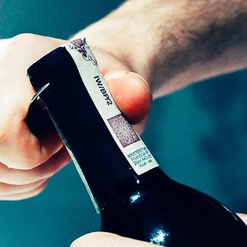 凯里酒业公司-酒水销售商家模板网站开发